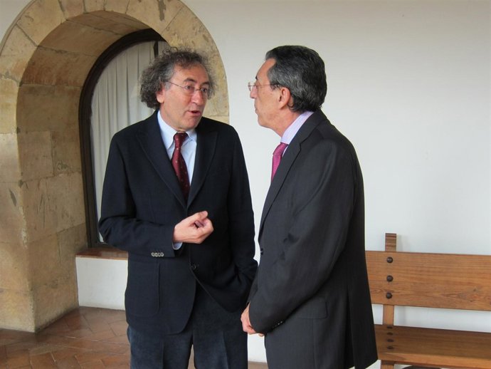 Ángel Rodríguez Encinas Charla Con Bienvenido Mena.