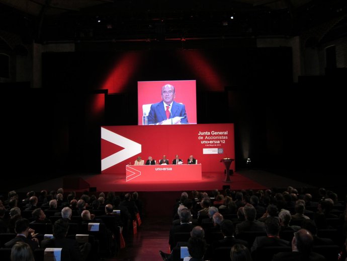 El Presidente De Banco Santander, Emilio Botín