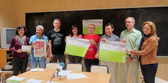 Escola Valenciana Presenta Campaña Matriculación Curso 2012/2013