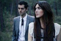 En La Imagen, Myriam Y Anibal, Componentes De The Bright