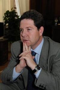 Page señala que el PSOE tendrá que hacer cambios profundos para ser una alternativa al Gobierno de Rajoy