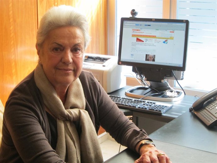 Pilar Muro, En Su Despacho