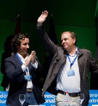 Monago bajará el sueldo un 5% a todos los cargos públicos y hará que se sumen sindicatos y patronal