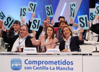 AMPL- Cospedal, reelegida presidenta del PP de Castilla-La Mancha con el 98,8 por ciento de los votos-. Firma: HHD .-