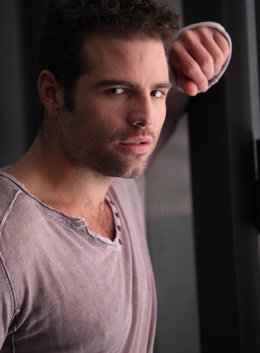 El Actor Roberto Manrique