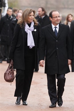 Valérie Trierweiler Y François Hollande, Pasean Juntos 