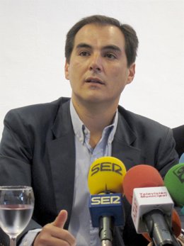 Nieto En Rueda De Prensa
