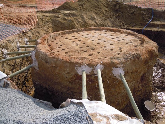 Horno Romano Y Parrilla Hallados En Obras AVE Antequera-Granada Arqueología