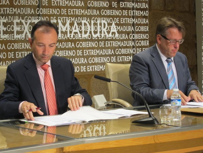 Laureano León Y Víctor Del Moral