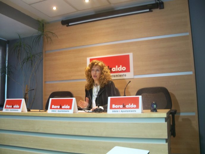 La Concejal Suplente De Alcaldía, Olga Santamaria.