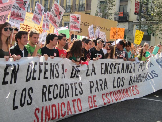Estudiantes, Educación Pública, Recortes, Manifestación, Protesta