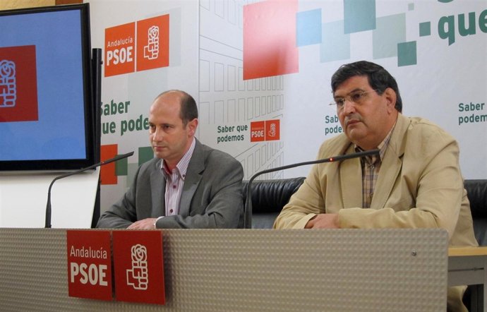 José Luis Hidalgo Y José Luis Díaz Viñas En La Rueda De Prensa.
