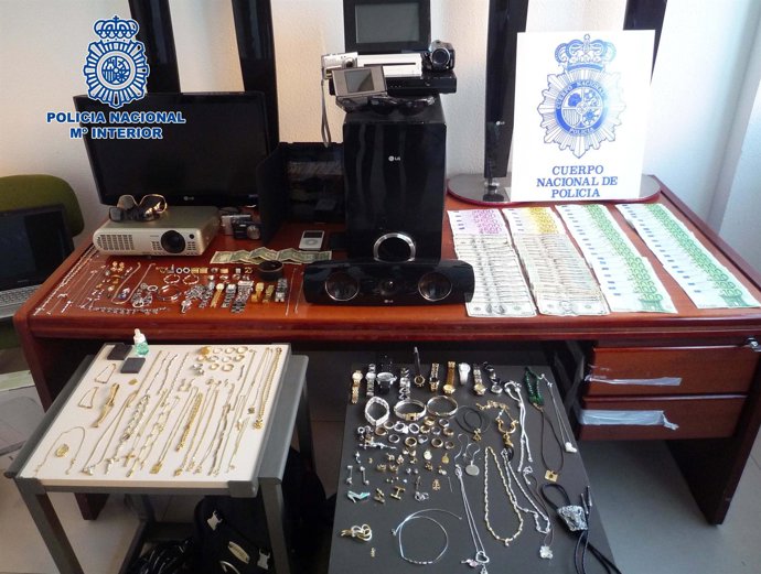 Material Intervenido A Detenidos Por Robo De Chalés