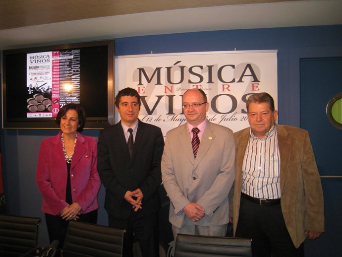 Cruz, Durante La Presentación De 'Música Entre Vinos'