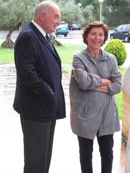 Vigil, Con La Viuda De Marqués, Elena Prendes.