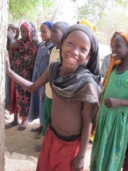 NIÑA AFRICA CHAD SAHEL HAMBRUNA 
