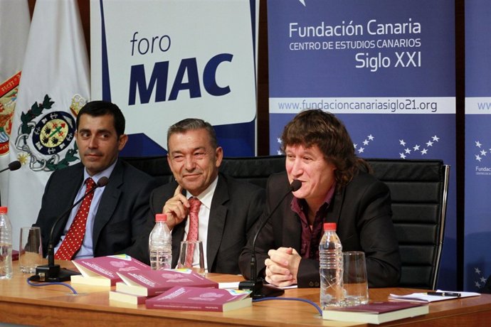 Martínez, Rivero Y Baucells, En La Presentación Del Libro
