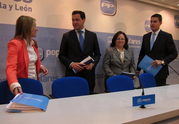 Presentación De La Ponencia De Reglamento Interno Del PP De Castilla Y León