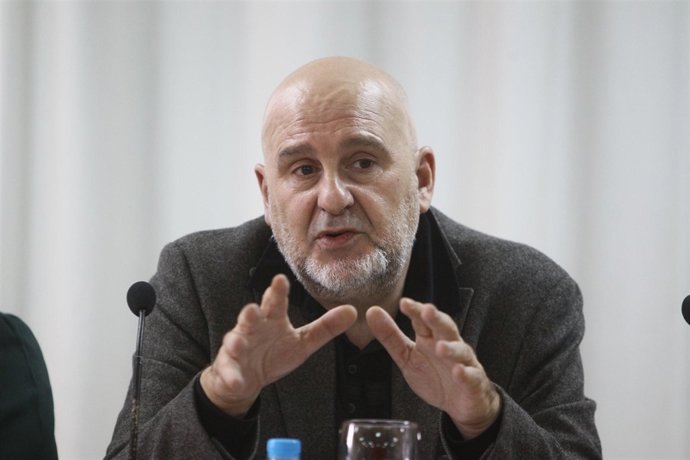 Antón Reixa Presentando Su Candidatura