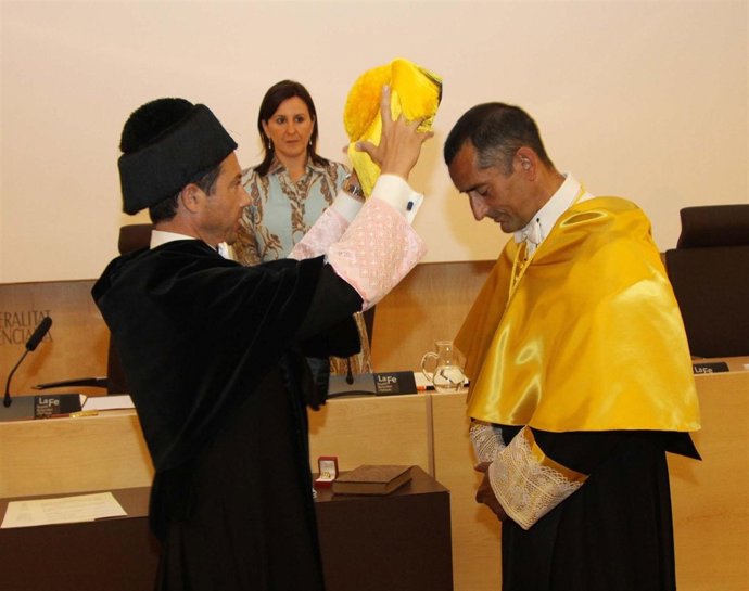 Investidura Como Doctor Honoris Causa Del Cirujano Pedro Cavadas.