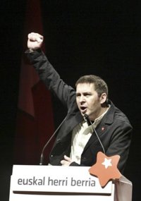 Av.- Bateragune.- Otegi estará en la cárcel hasta abril de 2016 si no se le conceden beneficios penitenciarios