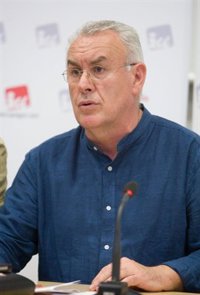 Cayo Lara dice que, si es cierta la denuncia contra Dívar, debe dimitir y "pagar como cualquier hijo de vecino"