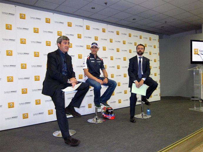 Presa (I), Maldonado (C) Y Salas (D) Presentan La Nueva Fundación De Renault