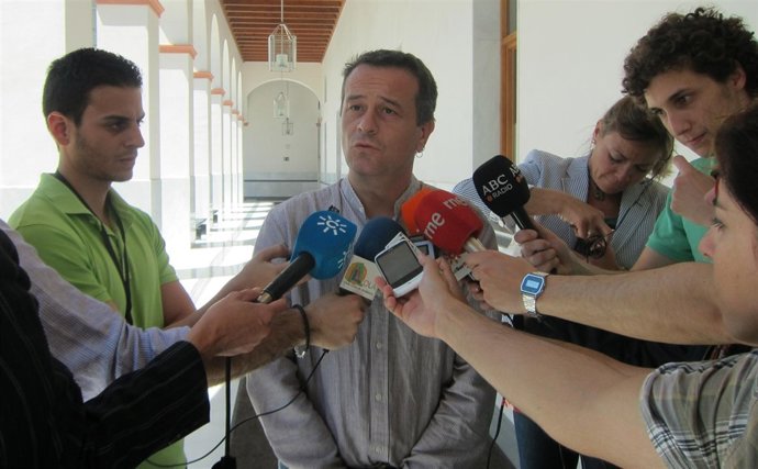 José Antonio Castro, Hoy Ante Los Medios