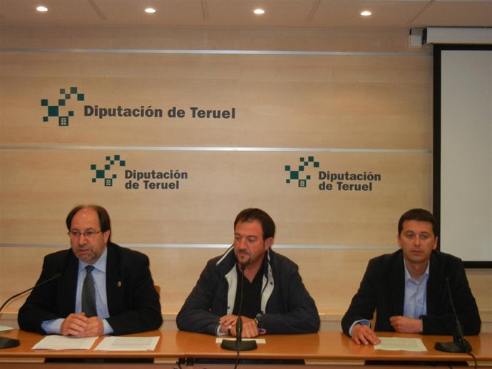 Presentación De La Convocatoria De Multiservicios