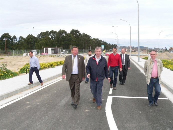 Visita Del Alcalde A La Zona