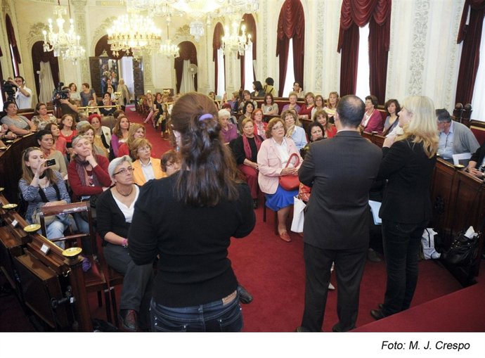 Recepción A Mujeres De Granada En El Ayuntamiento De Cádiz