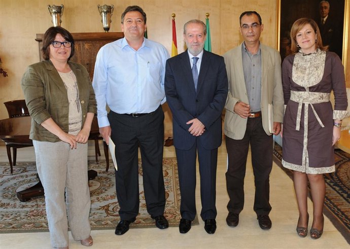 Firma De Los Convenios