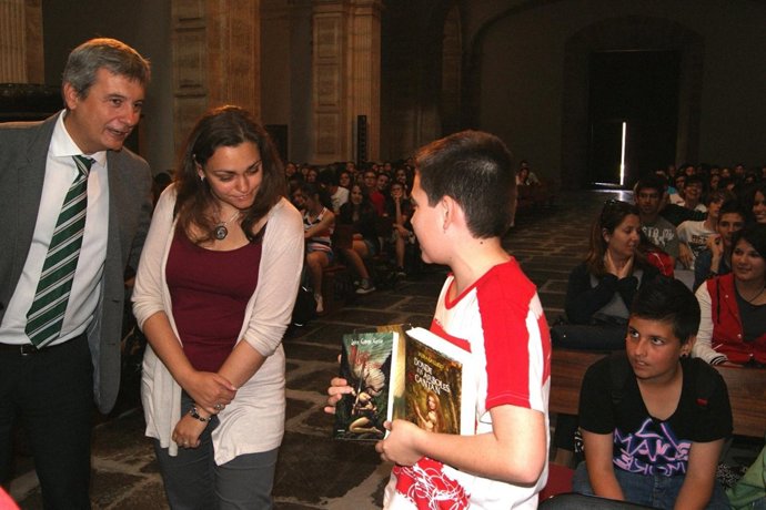 Laura Gallego En La Biblioteca Valencia