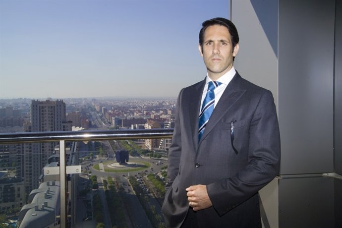 Director General Del Grupo Dominguis, Héctor Dominguis