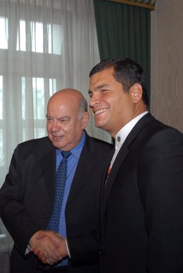 José Miguel Insulza Y Rafael Correa