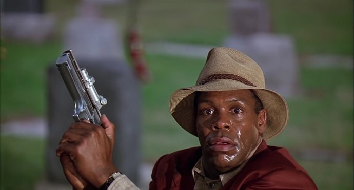 Depredador 2, La Película, Con Danny Glover