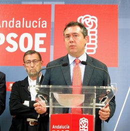 Espadas Y Gracia En Rueda De Prensa