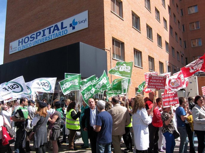 Protesta Contra Los Recortes En Materia De Sanidad.