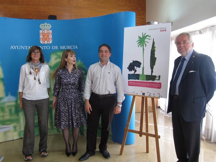 Gómez Y  Representantes De Puertas De Castilla (Izq), UMU Y Museo De La Ciudad