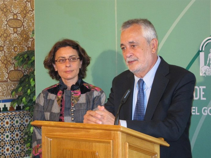 Griñán Hace Declaraciones A Los Medios En Almería