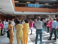 Cientos de profesionales sanitarios se concentran en los hospitales gallegos en contra de los recortes del Gobierno