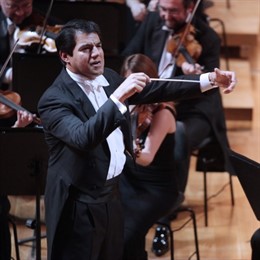 El Director Peruano Miguel Harth-Bedoya