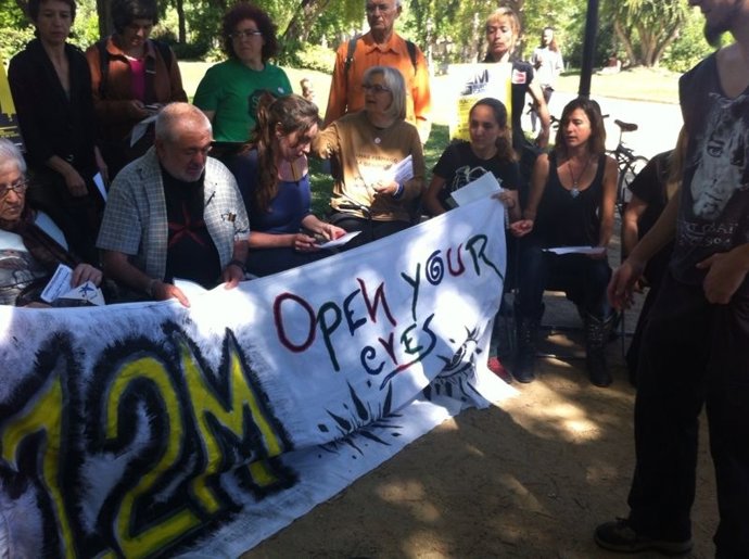Indignados Anuncian Que Vuelven A Plaza Catalunya