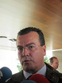 El PP destaca que Carrón "va a jugar un papel extraordinario" como nuevo consejero de Salud