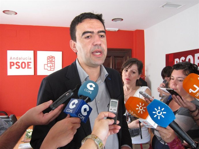 El Portavoz Del Grupo Socialista En El Parlamento Andaluz, Mario Jiménez.