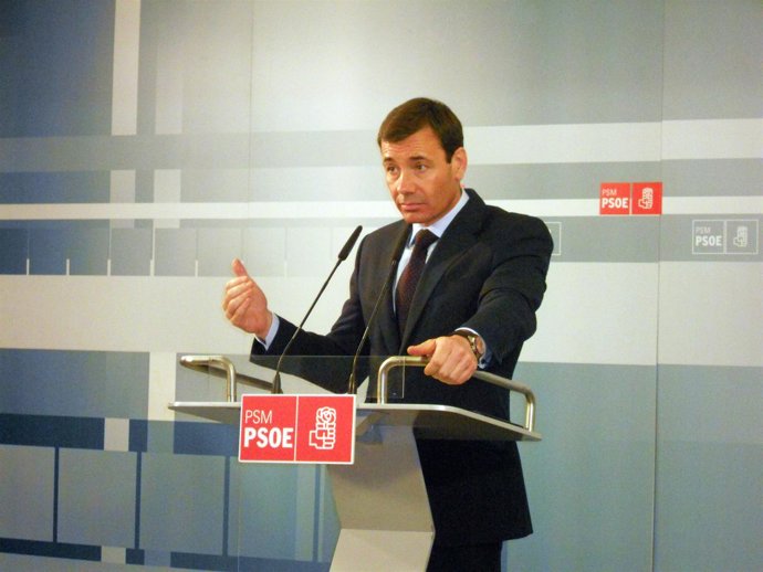 N.P. AUDIO Y FOTO TOMÁS GÓMEZ EN RUEDA DE PRENSA PREGUNTADO SOBRE BANKIA