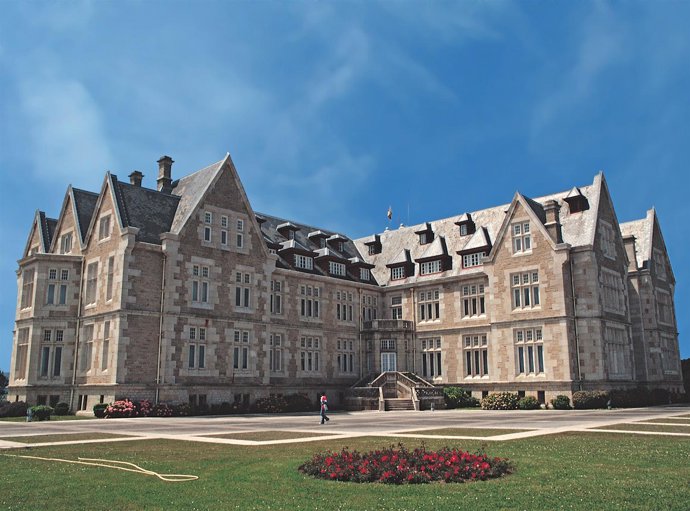 Palacio De La Magdalena