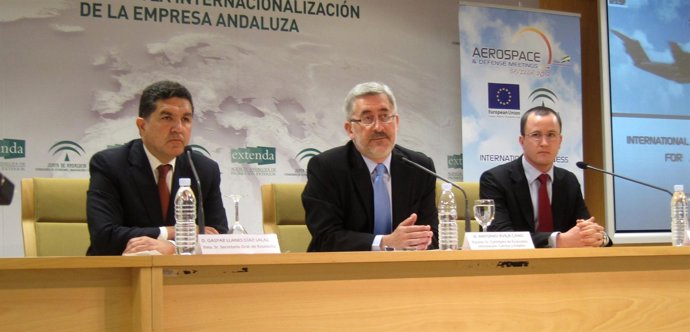Gaspar Llanes, Antonio Ávila Y Vianney Thomas, En La Rueda De Prensa De ADM 2012