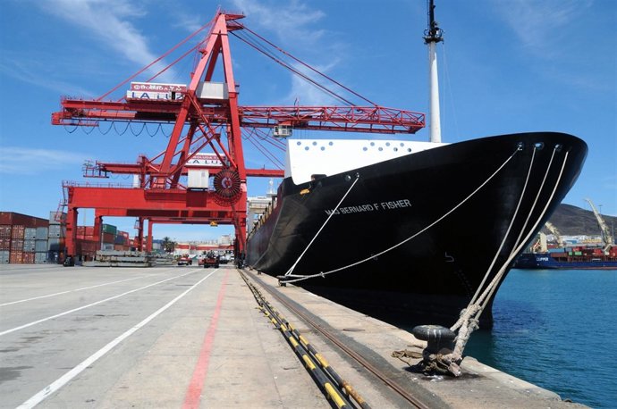 Segunda Descarga De Ayuda Humanitaria De USAID En El Puerto De La Luz: