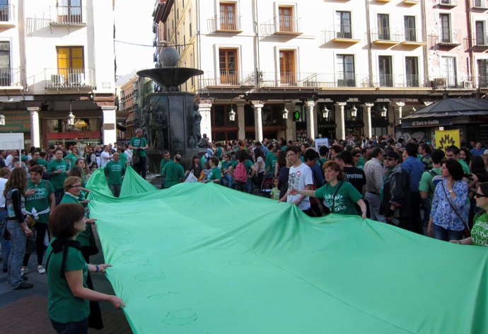 Concentración Previa A La Manifestación En Contra De Recortes En Educación